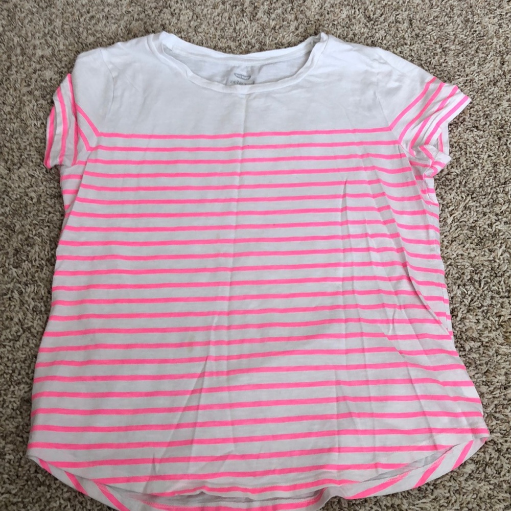 white and pink striped t-shirt!